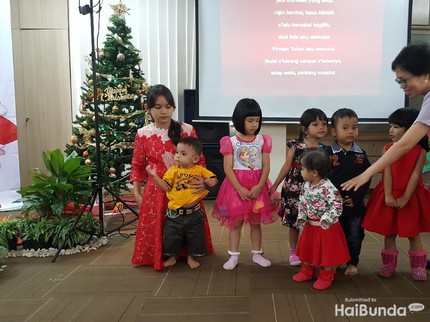 Potret Keceriaan Anak-Anak Menyambut Natal