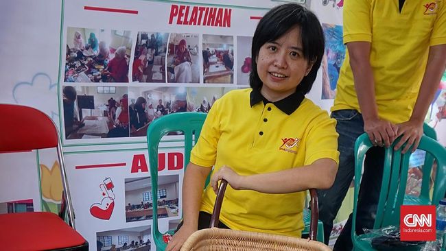 Lydia Anggraeni Kidarsa, penyandang spinal muscular atrophy mendesain kursi roda untuk penyandang disabilitas yang tak hanya nyaman, tapi juga menarik.
