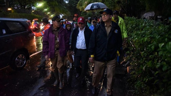 Gubernur DKI Jakarta Anies Baswedan sudah memerintahkan pengecekan ulang 150 rumah pompa yang ada di Jakarta agar berfungsi dengan normal.