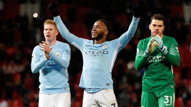 Derby Manchester berakhir dengan kekalahan Manchester United 1-2 dari Manchester City. Laga itu dikabarkan berujung ribut Mourinho dan Moraes di ruang ganti.