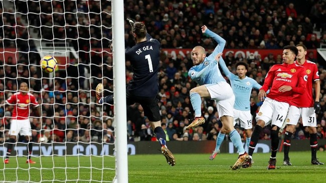 Pemain bintang seperti David Silva, Kevin De Bruyne, Fernandinho, dan Leroy Sane berpeluang dicadangkan saat Manchester City vs Manchester United.
