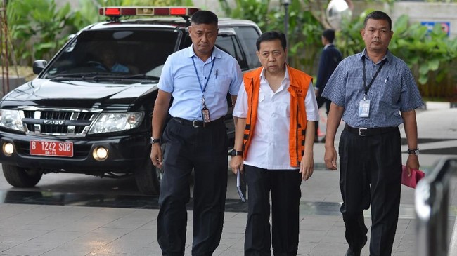 Dari hasil penelusuran Komisi Yudisial, lima hakim yang menangani sidang perdana e-KTP Setya Novanto memiliki rekam jejak yang cukup baik.