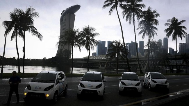 FOTO: Singapura Rilis Program 'Nebeng' Mobil Listrik