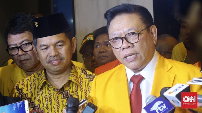 Kosgoro memberi dukungan bagi Airlangga Hartarto untuk kembali menjadi Ketua Umum DPP Golkar periode 2019-2024 karena masa kerjanya dianggap belum lama.
