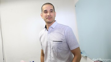 Artis Terpisah dari Ortu