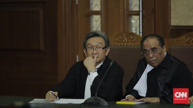 Maqdir Ismail akan membeberkan perbandingan fakta dakwaan Setya Novanto dengan surat dakwaan Irman, Sugiharto dan Andi Narogong, dalam eksepsi kliennya.