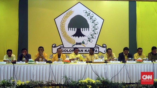 Wakil Koordinator bidang Kepartaian DPP Partai Golkar, Darul Siska, menyatakan desakan pleno supaya partai mulai bersiap menghadapi Pilkada 2020.