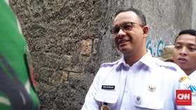 Anies akan Naturalisasi Sungai dan Geser Rumah di Jati Padang