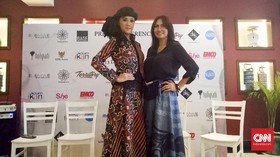 Desainer Indonesia Bawa Sasirangan dan Batik Betawi ke Milan