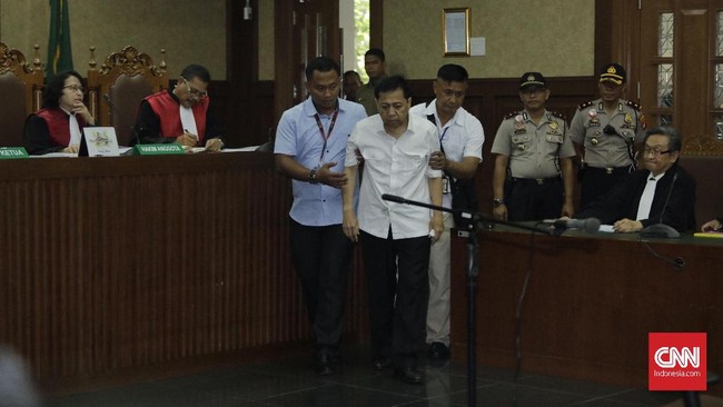 Johannes Marliem memberi diskon pencetakan e-KTP, dari Rp5 ribu per keping jadi Rp2 ribu per keping. Diskon itu yang menjadi jatah untuk Setnov dan anggota DPR.