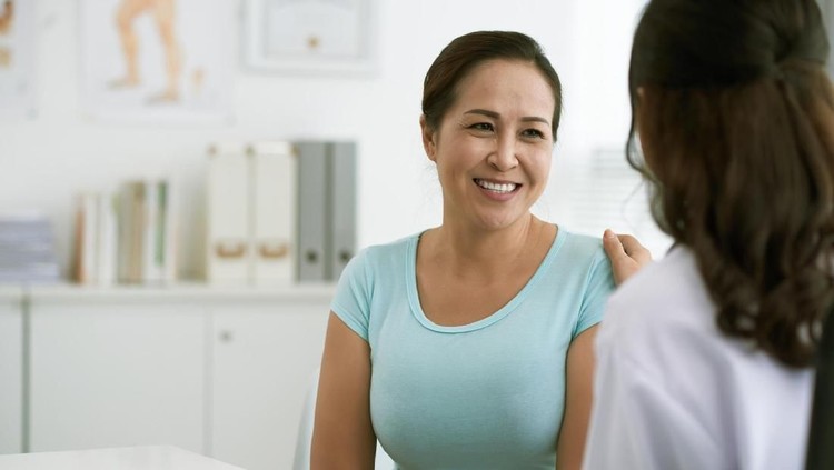 Bunda positif hamil? Selamat ya! Nah, ini tipsnya memilih dokter kandungan yang tepat, Bun.
