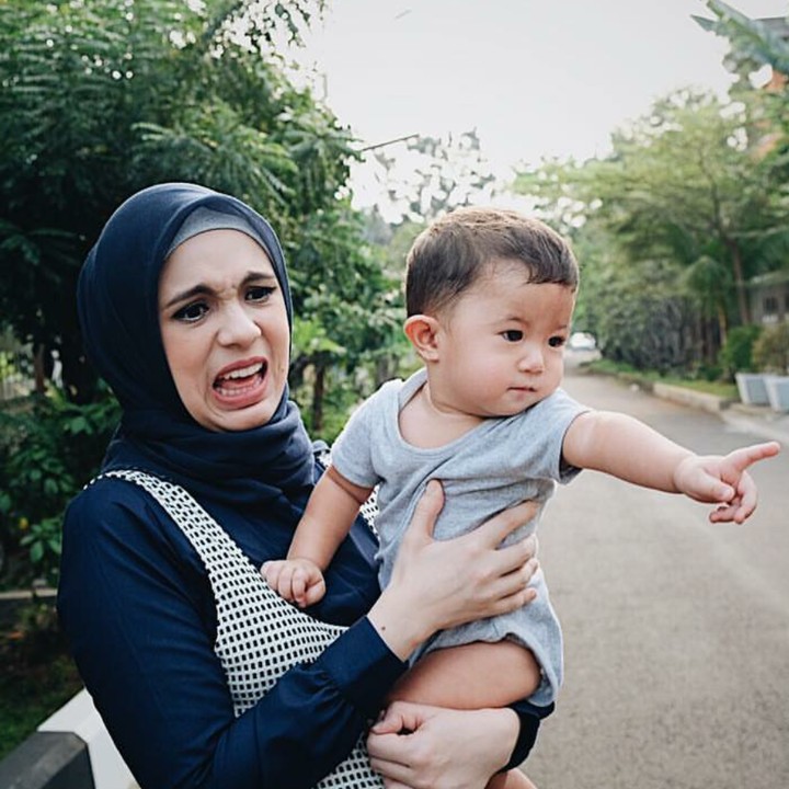 <p>Pasangan yang udah menikah 2 tahun ini udah dikaruniai buah hati bernama Panutan Adya Semesta Trinikta . (Foto: Instagram/missnyctagina)</p>