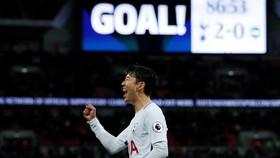 Spurs ke Empat Besar, Liverpool dan Arsenal Tertahan