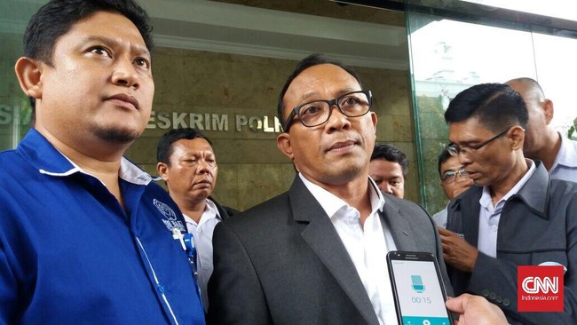 Diduga menyalahgunakan wewenang, Direktur Utama PD Pasar Jaya dilaporkan Serikat Pekerja ke Polda Metro Jaya.