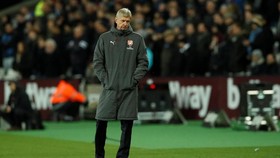 Wenger Bantah Guardiola Ubah Standar Sukses
