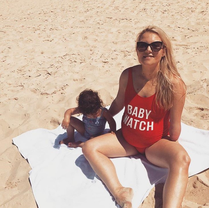 <p>Karena Jessica seorang atlet renang, Ayla sering diajak bundanya ke pantai deh. (Foto: Instagram @jessicasmith27)</p>