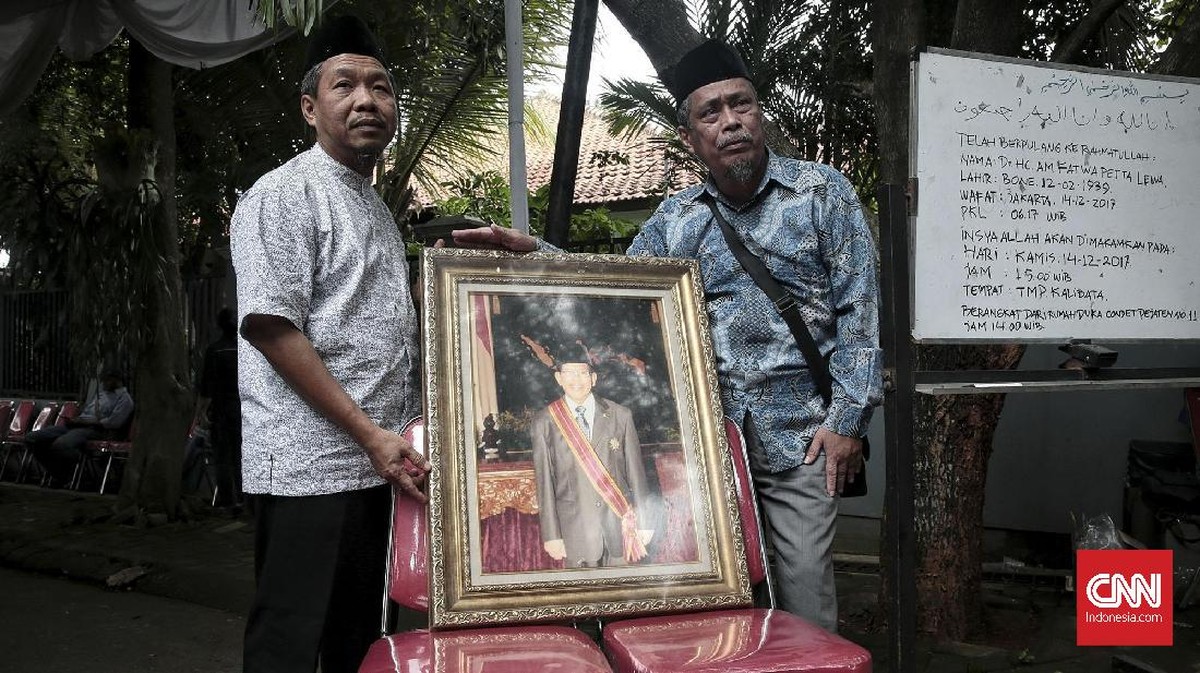 FOTO: Penghormatan Terakhir untuk AM Fatwa
