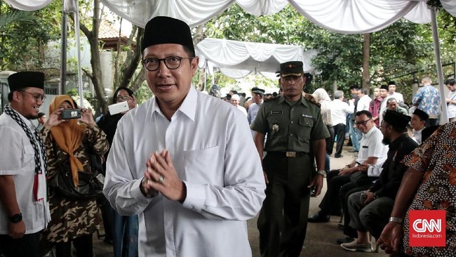 Nama Lukman belakangan dikaitkan dengan kasus Romahurmuziy terkait jual beli jabatan di Kemenag. Ruangan Lukman juga digeledah dan disita uang ratusan juta.