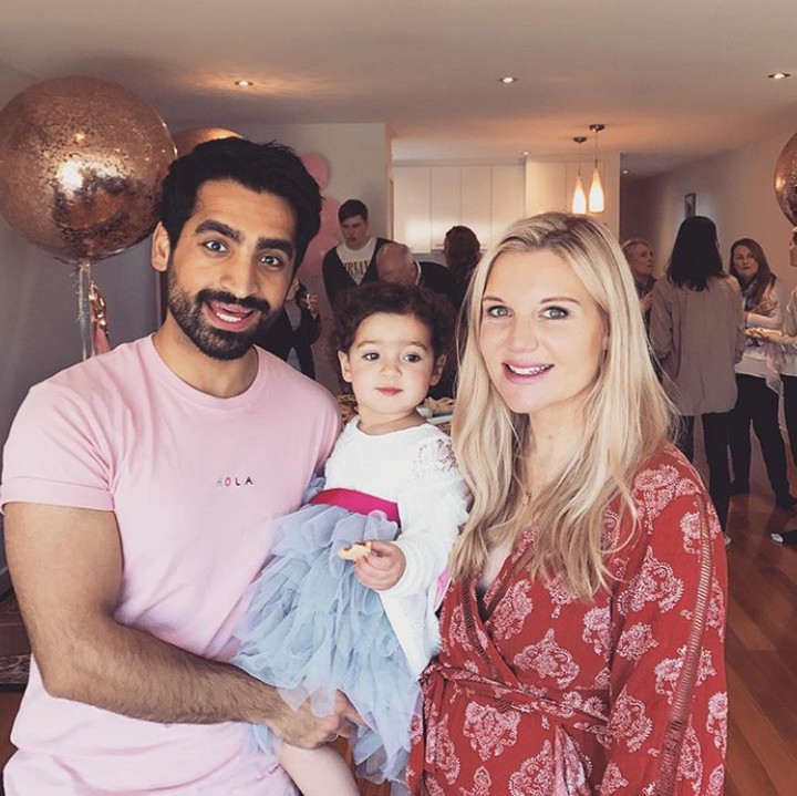 <p>Begini kedekatan Jessica bersama sang suami dan anak pertama mereka Ayla. (Foto: Instagram @jessicasmith27)</p>