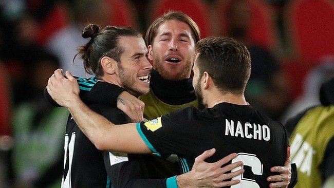 Sempat tertinggal 0-1 di babak pertama, Real Madrid akhirnya memastikan tiket ke final Piala Dunia Antarklub berkat gol Ronaldo dan Gareth Bale.