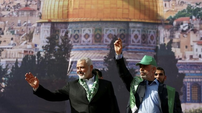 Departemen Luar Negeri Amerika Serikat memasukkan pemimpin kelompok Palestina, Hamas, Ismail Haniyeh dalam daftar teroris global.