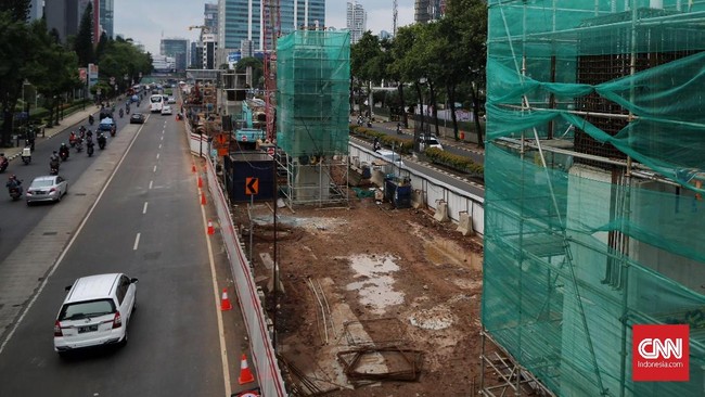 Sebanyak 11 proyek infrastruktur yang masih berlangsung di DKI Jakarta berpotensi menimbulkan kemacetan saat masa libur panjang Natal dan Tahun Baru 2018.