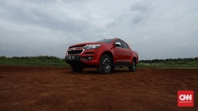 Bekal Tenaga Besar Double Cabin Chevrolet Colorado