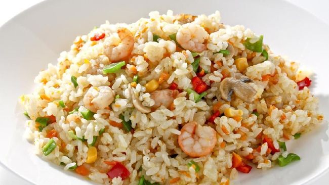  Resep  Nasi  Goreng  Putih Menu Sarapan Praktis dan Simpel