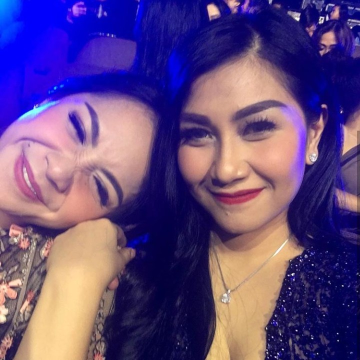 Suatu kali Nisya pernah pergi berdua saja ke pusat perbelanjaan dengan Nagita nih, Bun. Saat itu Nisya menggoda Nagita dengan mengatakan senang karena sopirnya cantik. (Foto: Instagram @nissyaa)
