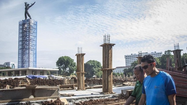 Perbaikan Lapangan Banteng rampung pada Maret 2018. Venue BMX di lokasi ini disebut Wagub DKI Sandiaga Uno akan memicu demam Asian Games.