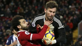 Kiper WBA Siap Hadapi Serbuan Manchester United