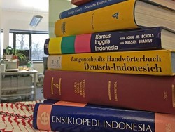 Emak-emak Wonogiri Viral Jago Ngomong Inggris, Ini 16 Tenses dan Contohnya