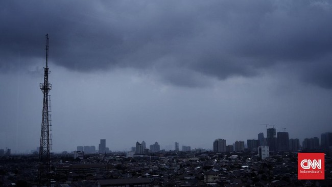 Meskipun sejauh ini langit di Jakarta tampak cerah, BMKG memprakirakan DKI Jakarta akan rata diguyur hujan pada siang ini.