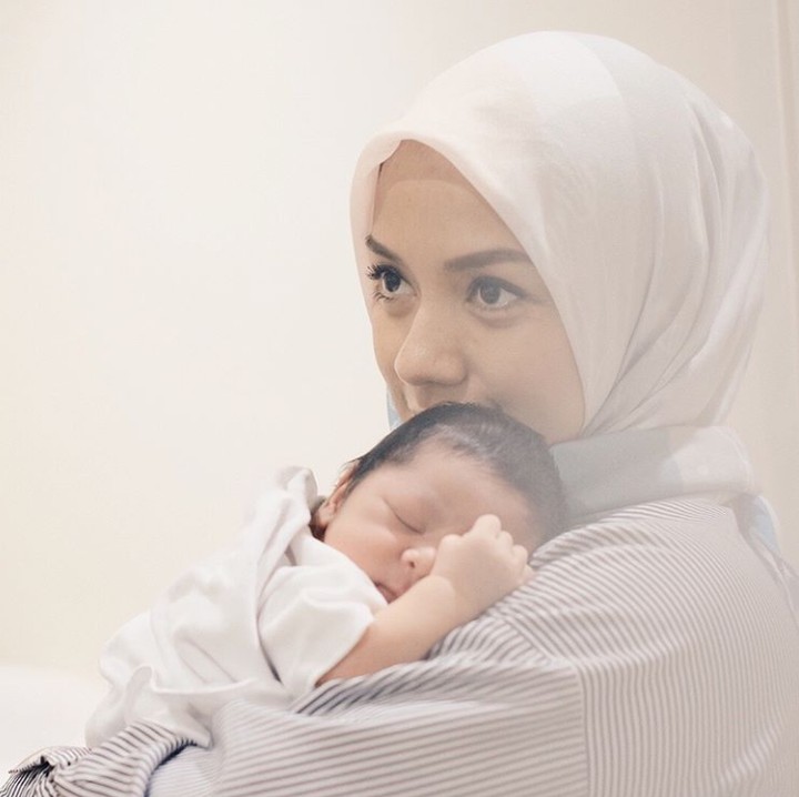 <p>Semoga Aga menjadi anak yang saleh, selalu membawa cinta dan kebahagiaan bagi keluarganya. (Foto: Instagram @ennolerian_)</p>