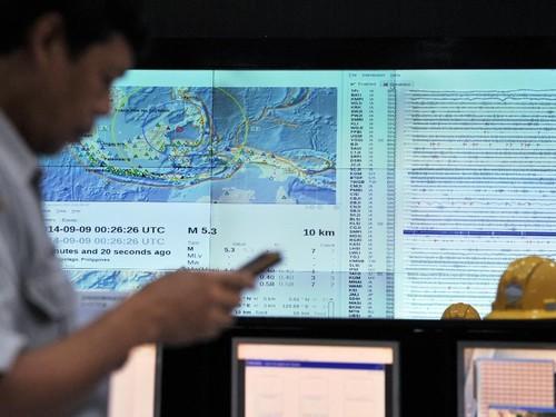 Gempa Susulan Poso Masih Terjadi, Warga Waspada di Luar Rumah