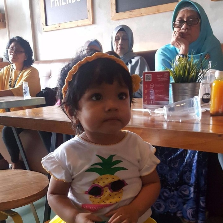 <p>Yang ini nggak kalah manis kan?</p>