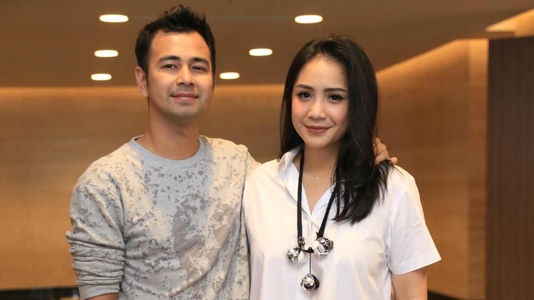 Belakangan, Raffi baru menyadari ada yang salah dengan komunikasi ia dan gigi selama menikah.