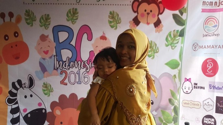 Menghadapi anak yang iri sama sang adik karena beda usianya nggak terlalu jauh itu rasanya 'nano-nano' banget...