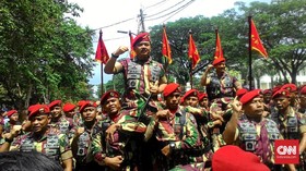 Panglima Singgung Netralitas TNI Saat Terima Brevet Kopassus