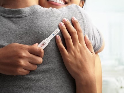 Lucu Nih, Reaksi Kaget Suami Saat Tahu akan Punya Anak Lagi