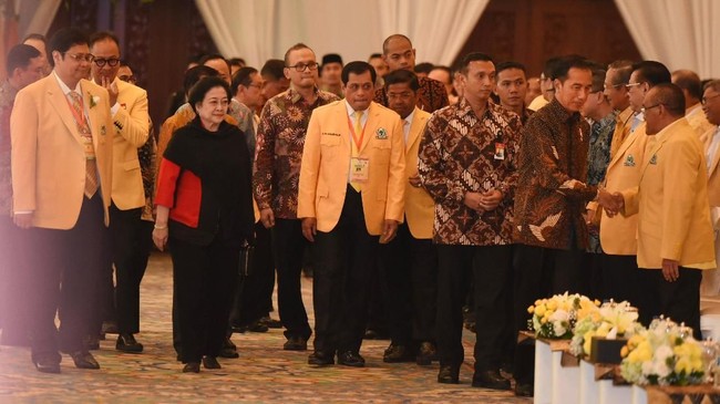 Ketua Umum PDIP Megawati Sukarnoputri bakal bertemu dengan Ketua Umum Partai Golkar Airlanggar Hartarto pekan depan untuk membahas persiapan Pilkada.
