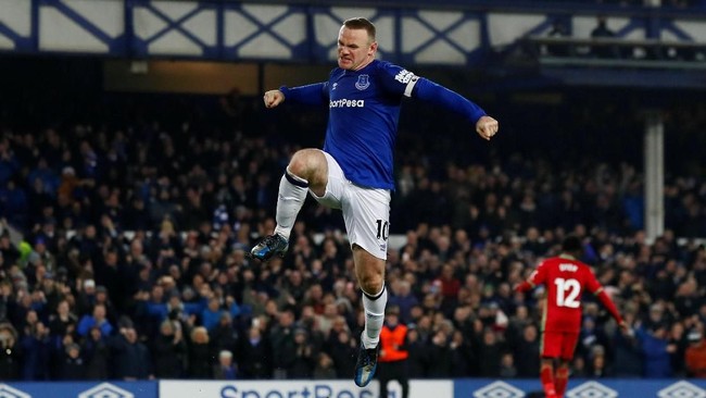 Satu gol Wayne Rooney mewarnai kemenangan Everton atas Swansea di Goodison Park, Senin (18/12) waktu setempat.