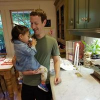 5 Potret Mark Zuckerberg Bersama Putri Sulungnya, Max - Foto 1