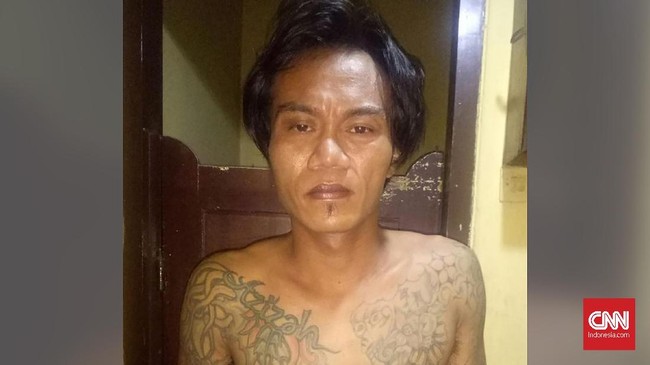 Sugiono (33) menyekap dan memerkosa dua perempuan dengan iming-iming akan dinikahi. Perbuatannya diketahui akibat salah satu korban kabur.