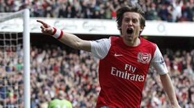 Eks Arsenal Tomas Rosicky Memutuskan Pensiun