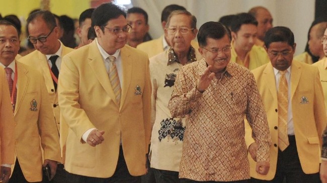 Wapres Jusuf Kalla menyebut bahwa Ketum Partai Golkar Airlangga Hartarto memiliki banyak kriteria sebagai cawapres yang layak bagi Jokowi.