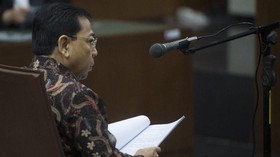 Setnov Persoalkan Beda Waktu dan Tempat Perkara dalam Dakwaan