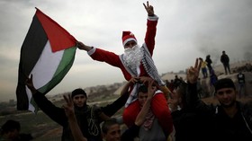 Ketika 'Sinterklas' Memprotes Israel