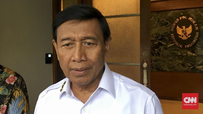 Menkopolhukam Wiranto meyampaikan sejumlah isu kepada Presiden Jokowi di Istana, di antaranya berkaitan dengan Abu Bakar Ba'asyir dan jaringan The Family MCA.