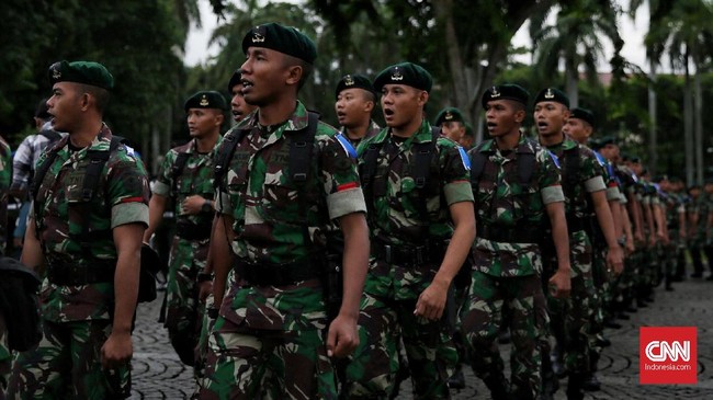 Senjata hanya menjadi opsi terakhir bagi TNI dalam mengamankan demonstrasi bersama Polri.